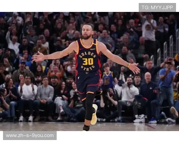 开拓者与勇士激烈对决 双方争夺季后赛席位关键战役再度上演